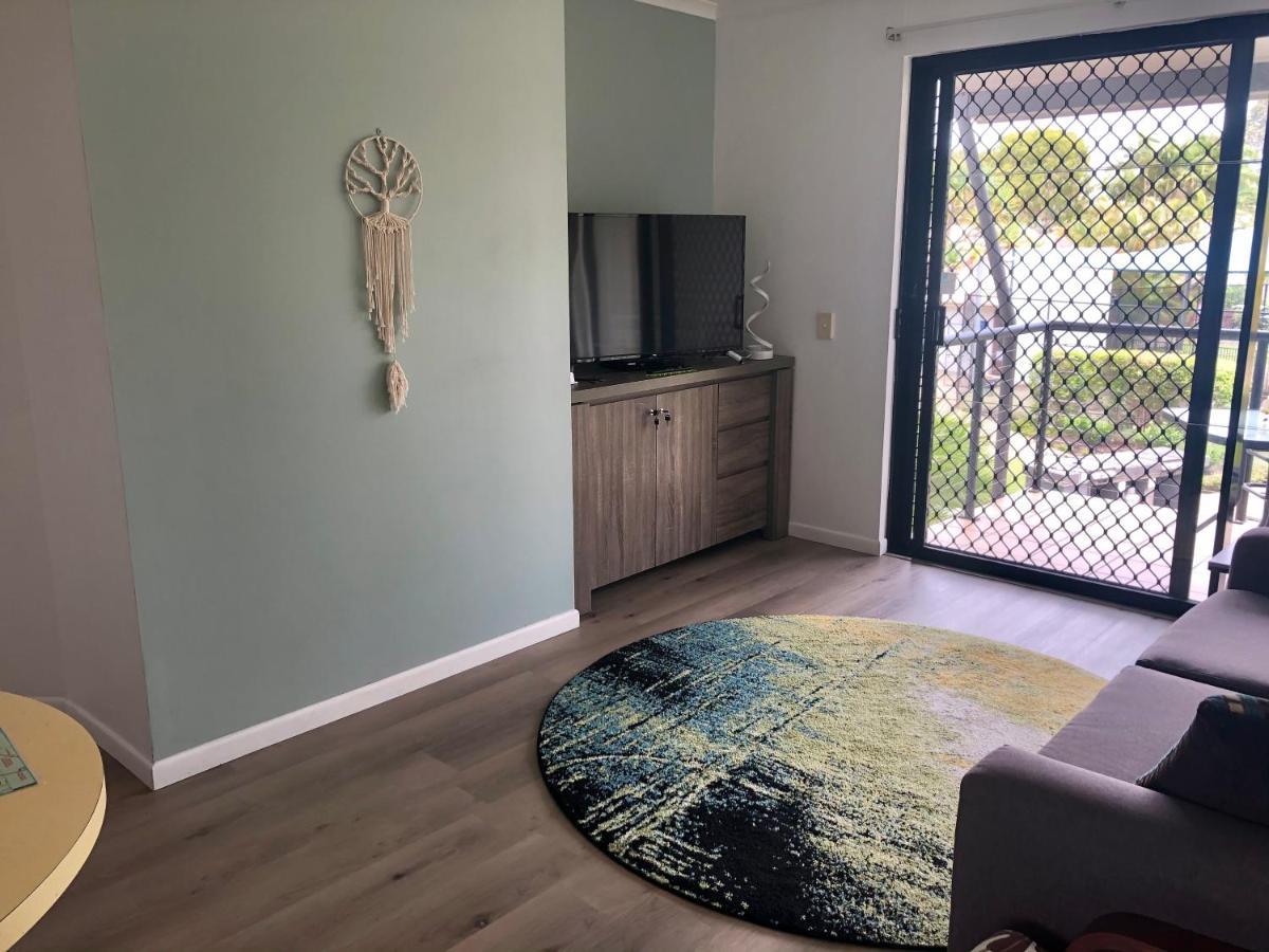 Apartment In 4* Resort - Pool Views - Great Location Noosaville Eksteriør bilde